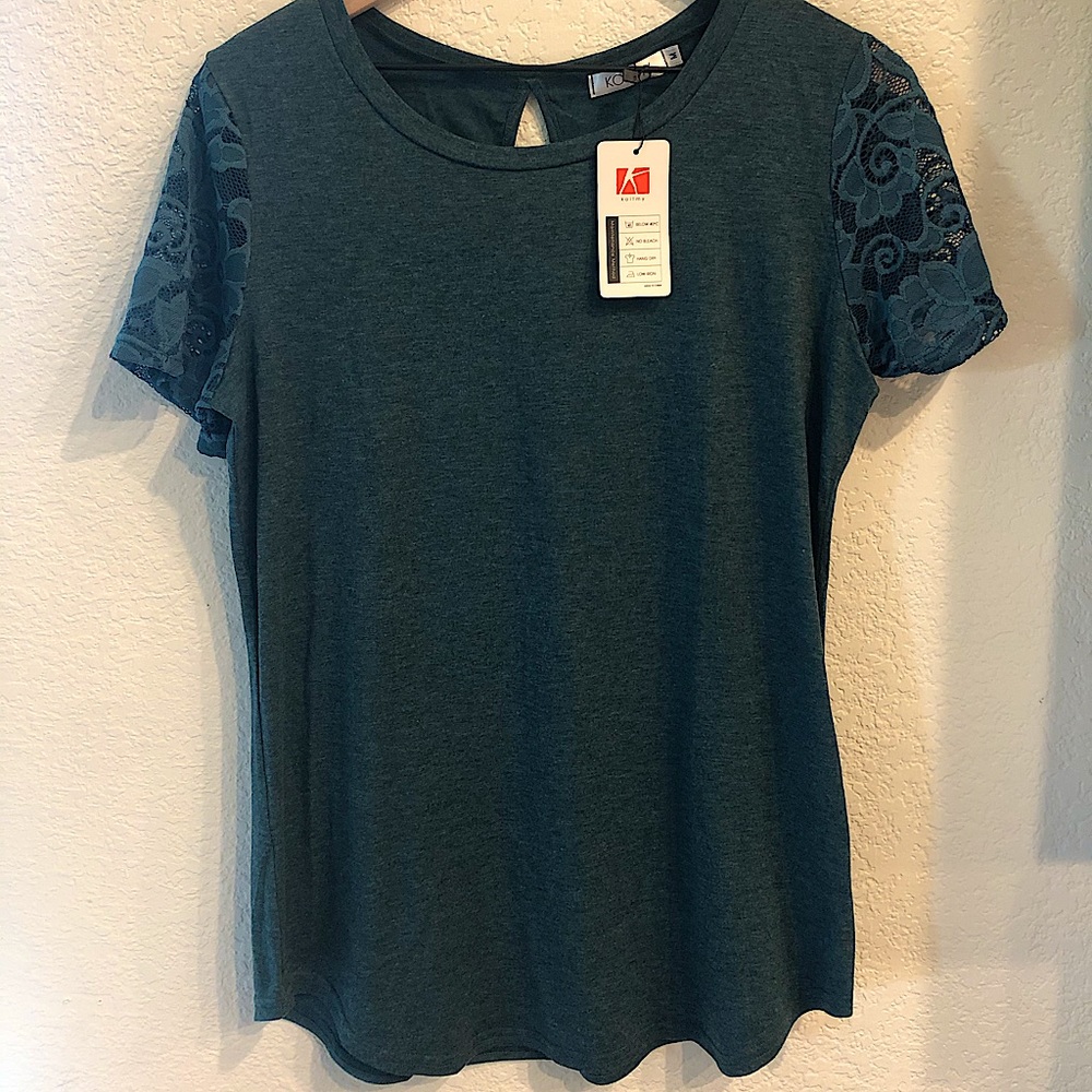 Women’s Teal Blue Top - New w/ Tags - Size Medium